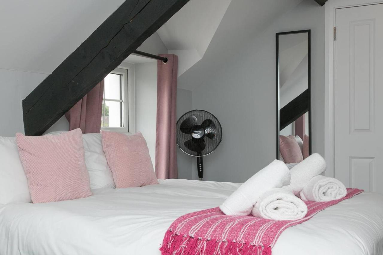 Pass The Keys Modern En-Suite Room In Country Pubrestaurant 2 Llanddona Экстерьер фото