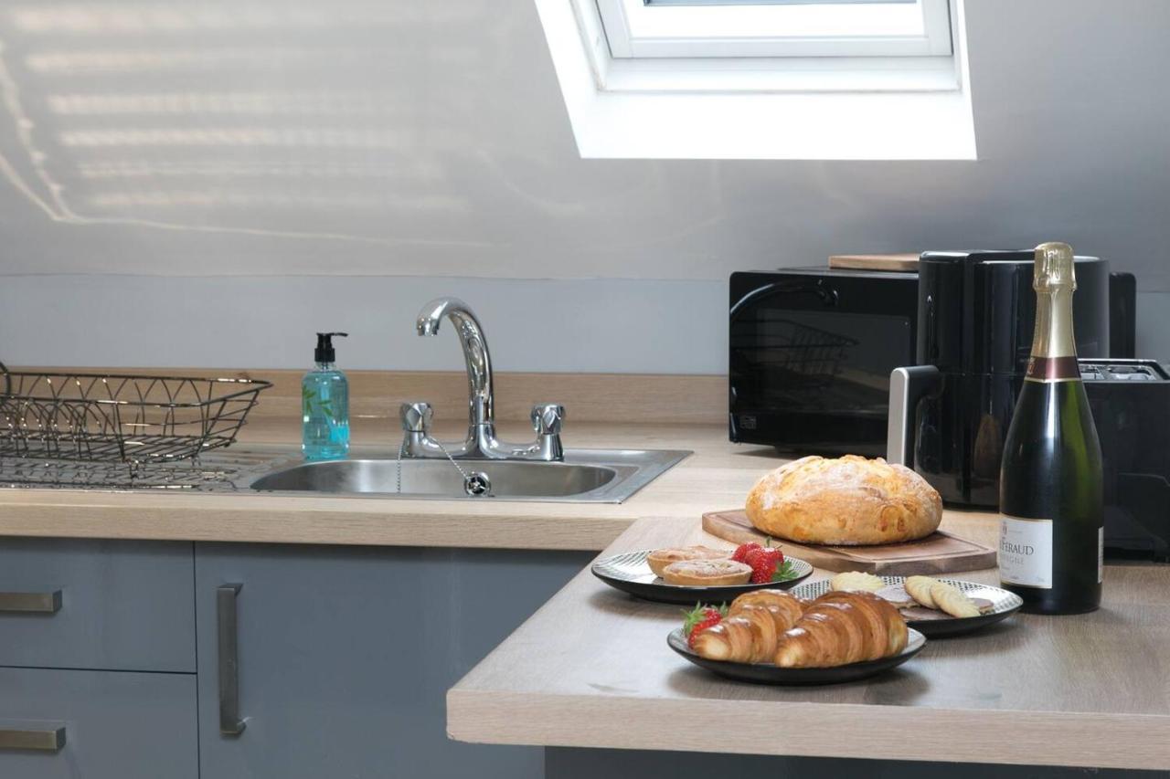 Pass The Keys Modern En-Suite Room In Country Pubrestaurant 2 Llanddona Экстерьер фото